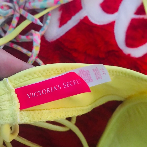 2 ❤️Victorias Secret Bikini Tops 👙✨ - Picture 4 of 5